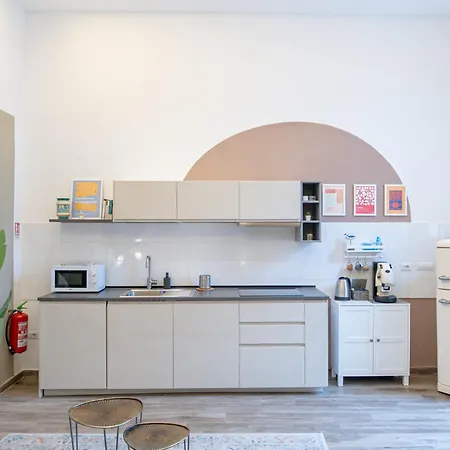 Oasi Al Centro Storico * נאפולי